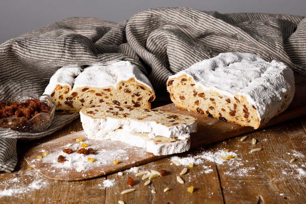 Original Thüringer Christstollen, mit Mandeln und Rosinen